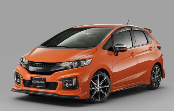 Автомобиль марки Honda модели Fit 2014