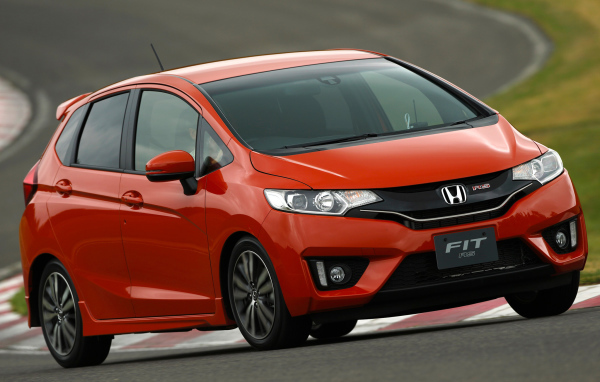 Фото автомобиля Honda Fit 2014