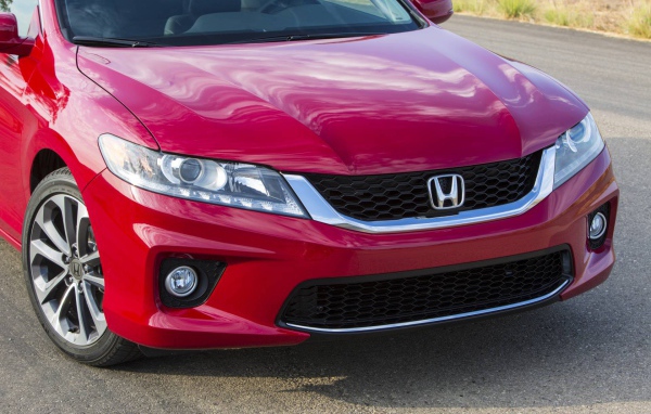 Надежный автомобиль Honda Accord 2013