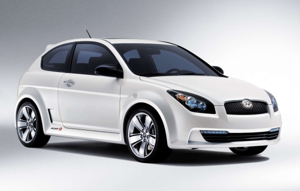 Автомобиль марки Hyundai модели Accent