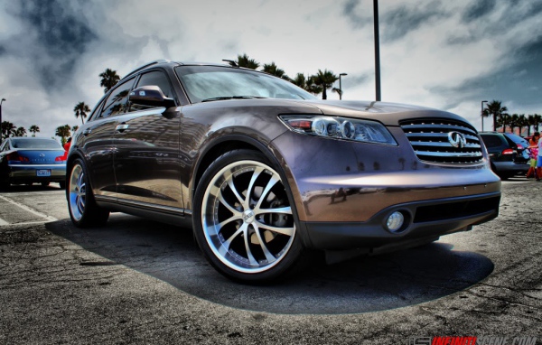 Великолепный Infiniti FX35