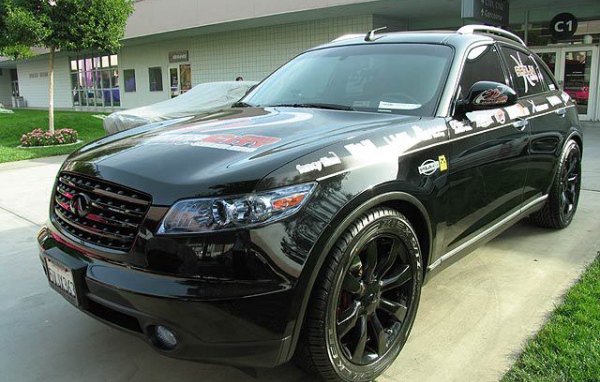 Роскошный Infiniti FX35