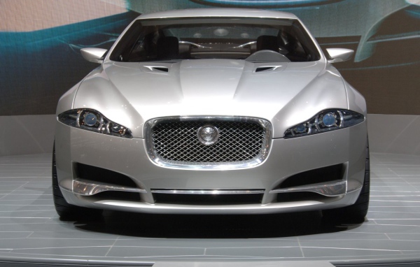 Новый Jaguar XF