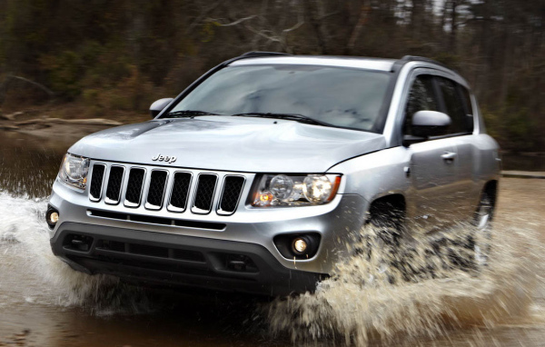 Jeep Compass на природе