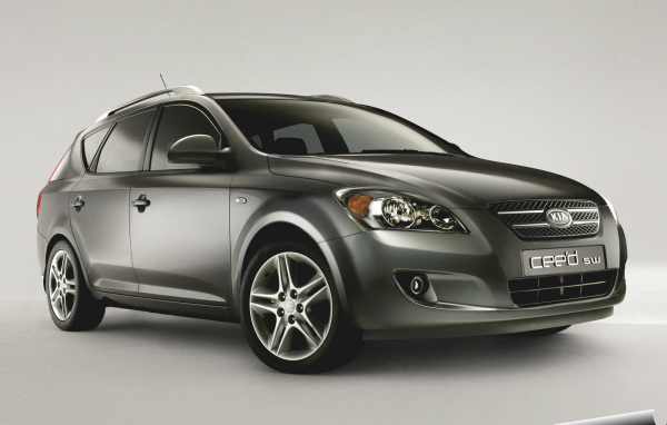 Красивый автомобиль Kia Ceed в Москве