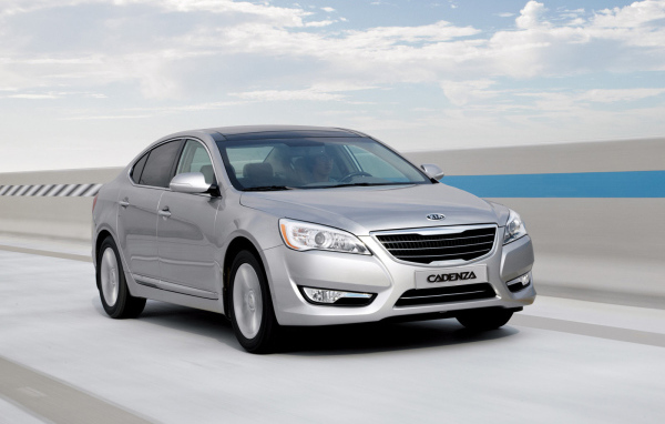 Дизайн автомобиля Kia Cadenza 2014 года