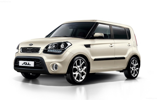 Автомобиль марки Kia модели Soul