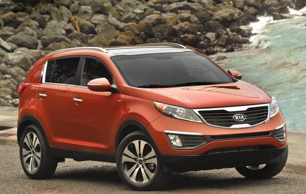 Автомобиль марки Kia модели Sportage