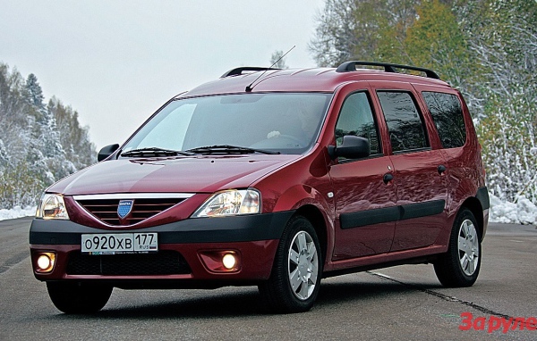 Вишневая Lada Largus