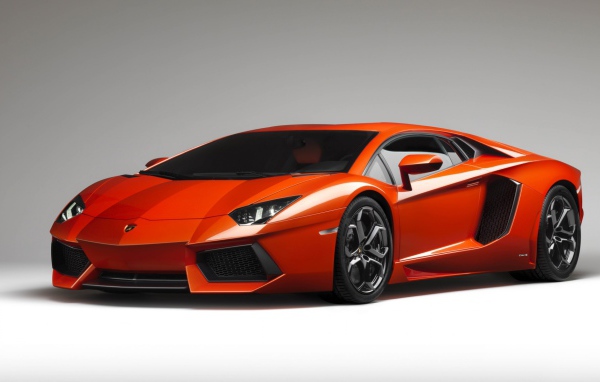 Автомобиль Lamborghini Aventador LP700 4