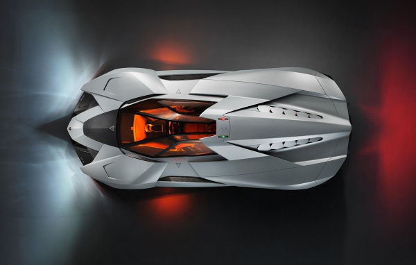 Красивый автомобиль Lamborghini Egoista в Москве