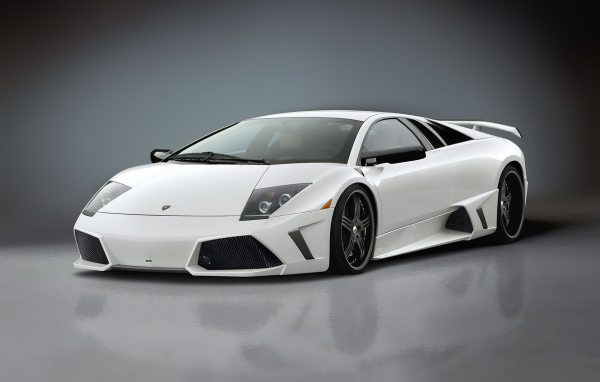 Красивый автомобиль Lamborghini Murcielago