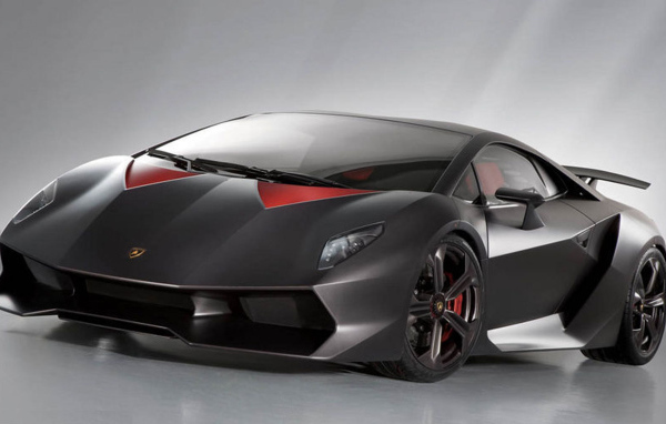 Красивый автомобиль Lamborghini Sesto Elemento