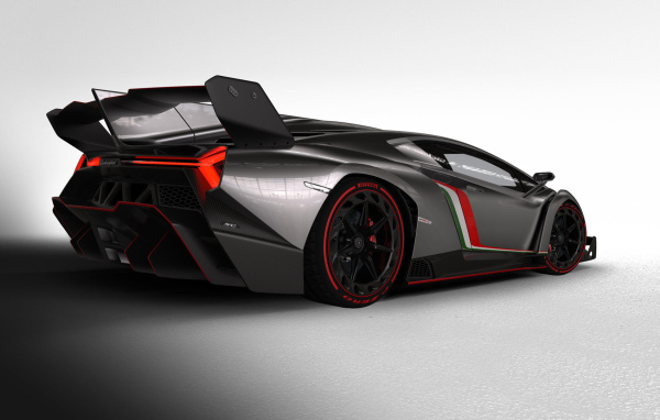 Красивый автомобиль Lamborghini Veneno