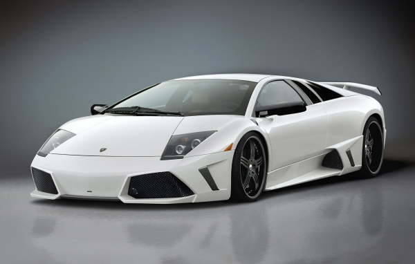 Белый Lamborghini Murcielago