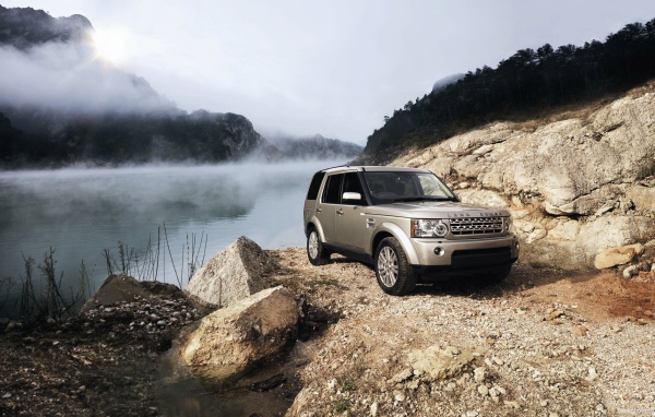 Надежный автомобиль Land Rover Discovery 3