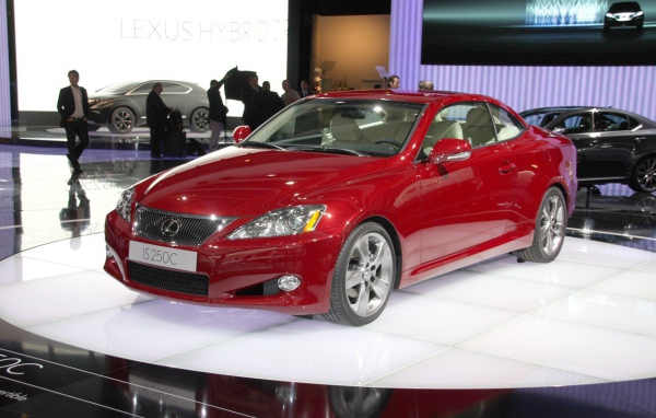 Премьера Lexus IS 250