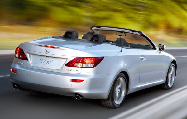 Стремительный Lexus IS 250