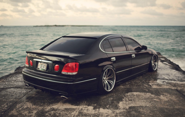 Лексус у моря