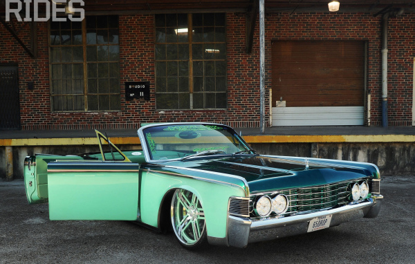 Фото автомобиля Lincoln Continental