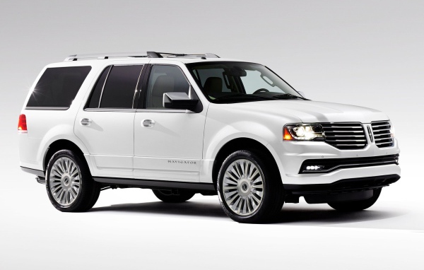 Надежный автомобиль Lincoln Navigator 2015