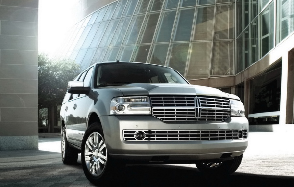 Надежный автомобиль Lincoln Navigator