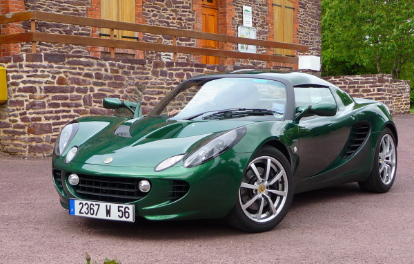 Зеленый Lotus Elise