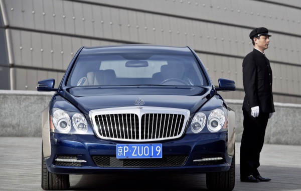 Новая машина Maybach  62s