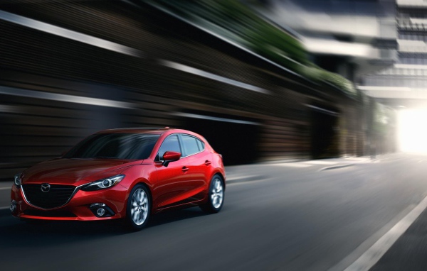 Новый автомобиль Mazda 3 2014