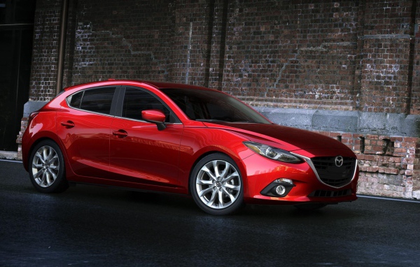 Тест драйв автомобиля Mazda 3 2014