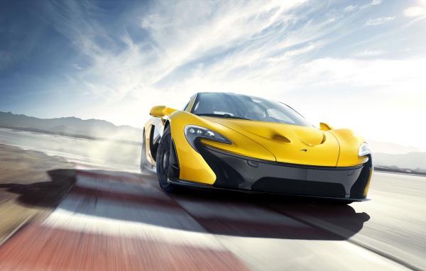 Гоночный McLaren P1