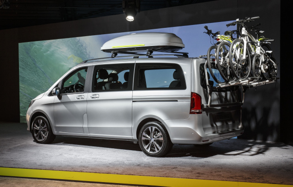 Фото автомобиля Mercedes V-Class 2014