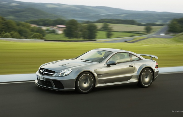 Спортивный Мерседес бенц