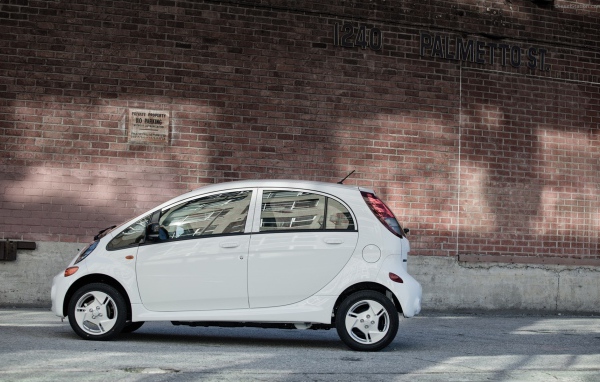 Дизайн автомобиля Mitsubishi Electric