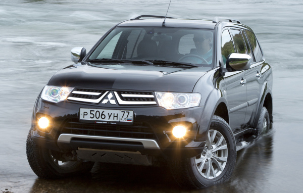 Новый автомобиль Mitsubishi Pajero Sport