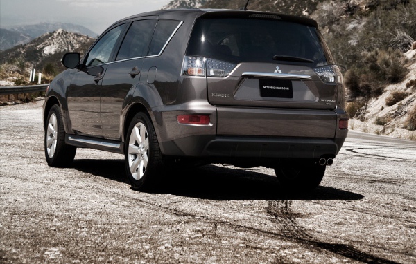 Надежная машина Mitsubishi Outlander