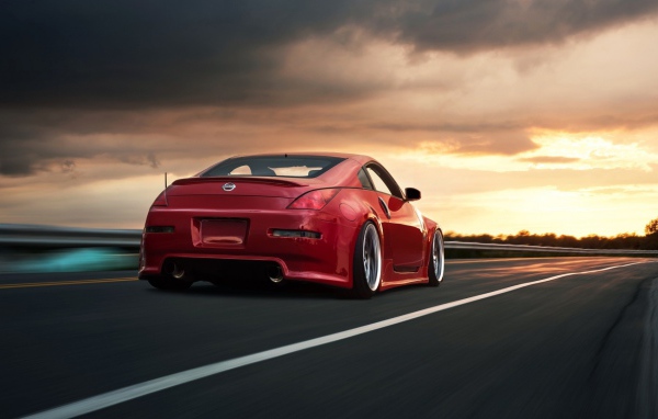 Гоночный Nissan 350Z