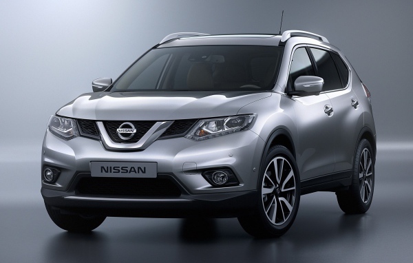 Тест драйв автомобиля Nissan X-Trail
