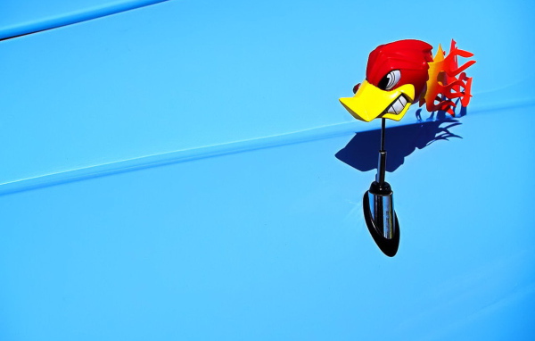 Антенна на автомобиле