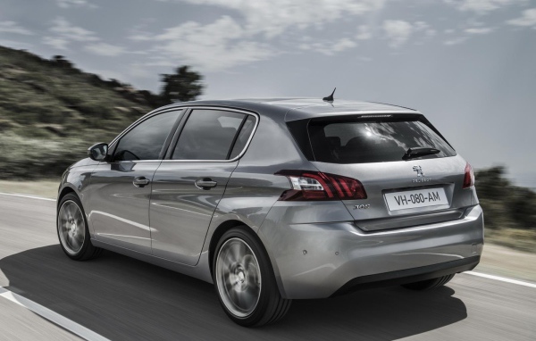 Стремительный Peugeot 308