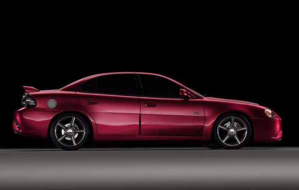 Новый автомобиль Pontiac Grand Am