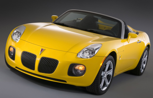 Новый автомобиль Pontiac Solstice