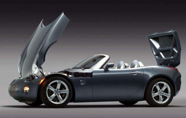 Надежная машина Pontiac Solstice