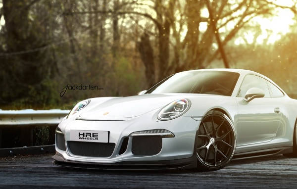 Белый Porsche 911 gt3