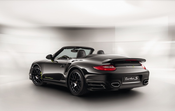 Машина Porsche Turbo S 918 Spyder