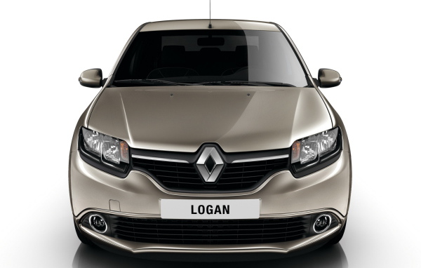 Красивый автомобиль Renault Logan в Москве