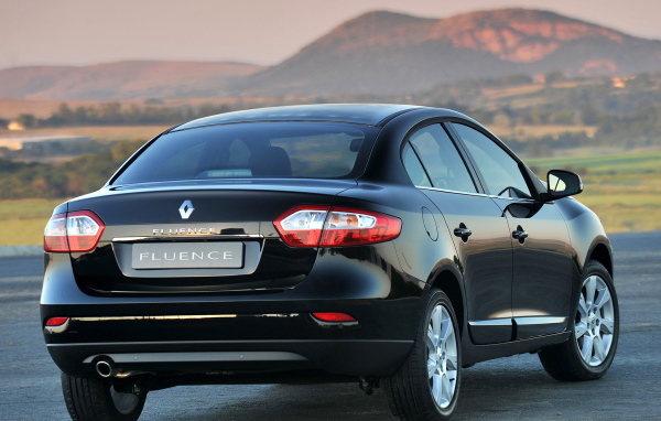 Фото автомобиля Renault Fluence