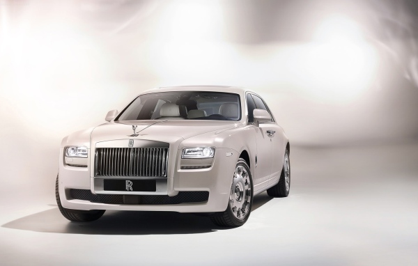Дизайн автомобиля Rolls Royce Ghost