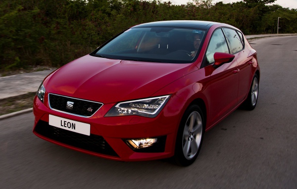 Надежная машина Seat Leon 2014