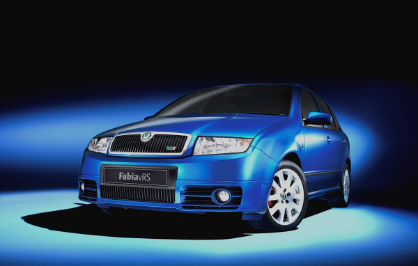 Красивый автомобиль Skoda Fabia в Москве